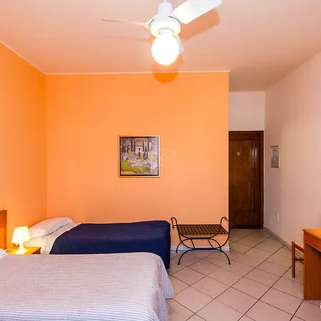 Hotel Leopolda 3*