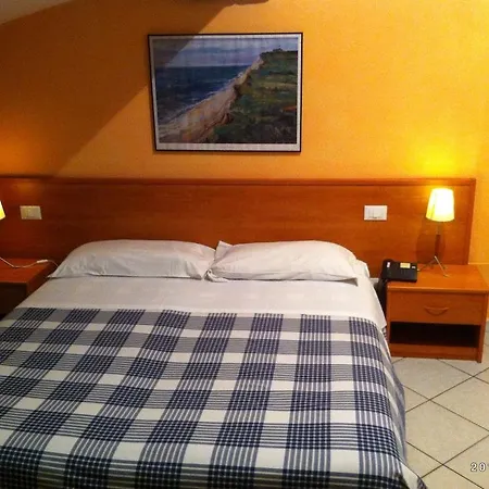 Hotel Leopolda 3*