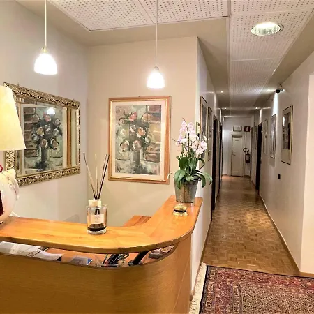 Hotel Leopolda 3*