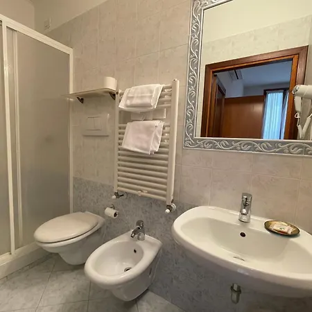 Leopolda Hotel 3*