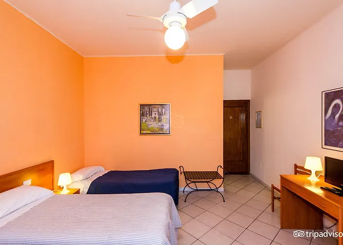 Hotel Leopolda 3*